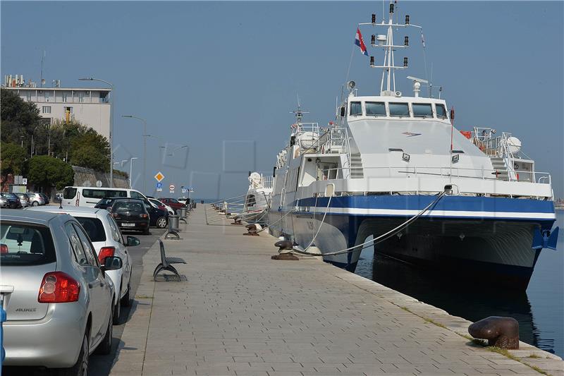 Kazna prijava zbog paljenja kontejnera u Zadru