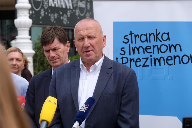 Konferencija za medije Stranke s imenom i prezimenom