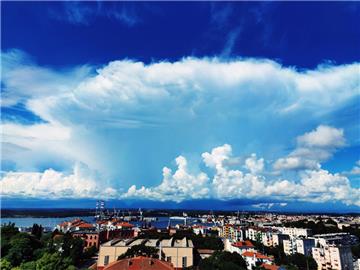 Nevrijeme zahvatilo unutrašnjost Istre, šteta zbog tuče u Barbanu