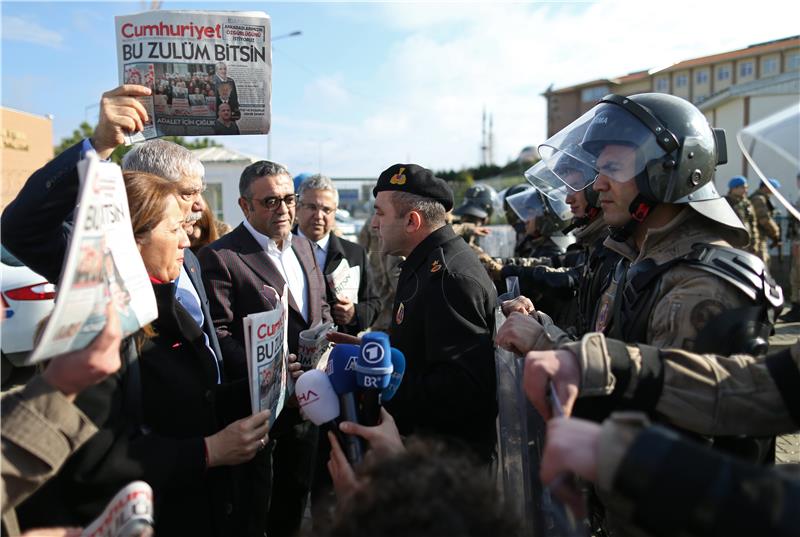 U Turskoj uhićena ugledna novinarka zbog optužbi za špijunažu 