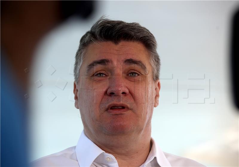 Milanovic: Zagreb banner is hate speech