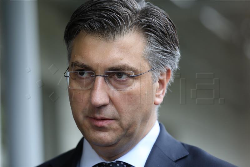 Plenković posjetio Kliniku za infektivne bolesti "Dr. Fran Mihaljević"