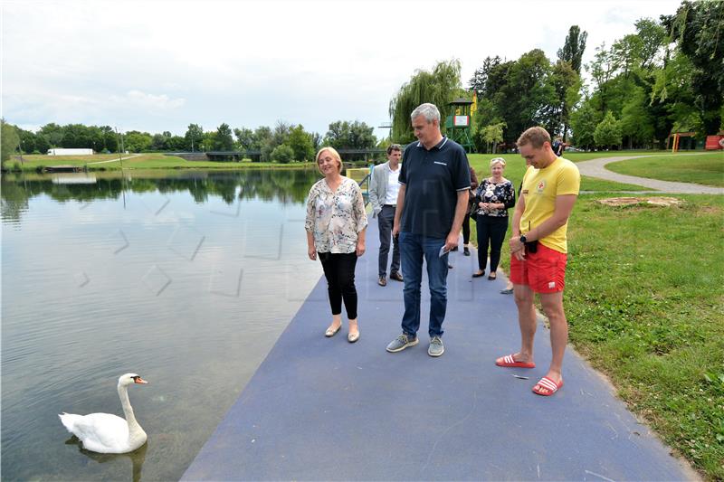 Karlovac: Otvorena sezona kupanja na gradskom kupalištu "Foginovo" na Korani