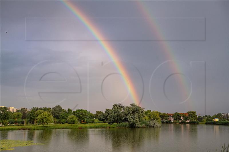 HUNGARY WEATHER RAINBOW