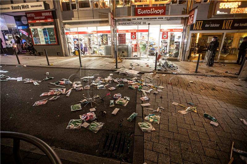 Riots and looting in Stuttgart