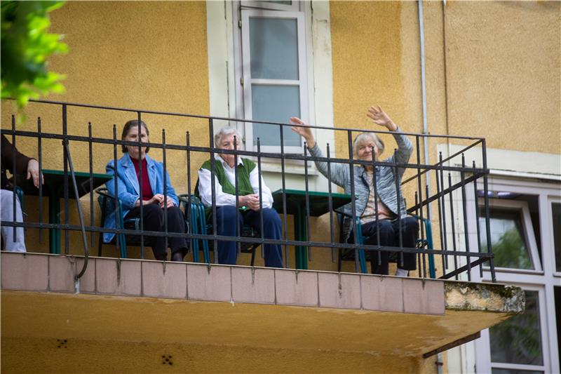 Grad Zagreb pozvao članove obitelji štićenika domova za starije da poštuju preporuke