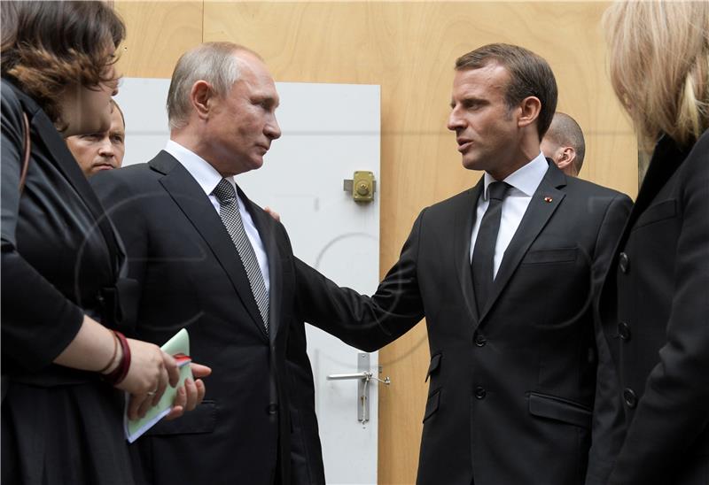 Putin i Macron pozvali na prekid vatre u Libiji