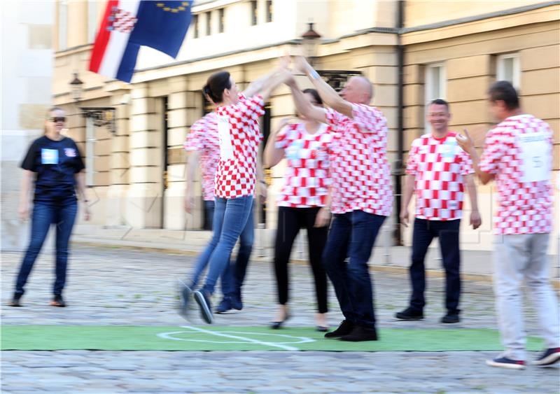  Konferencija za medije koalicije Stranke s imenom i prezimenom, Pametno i Fokus