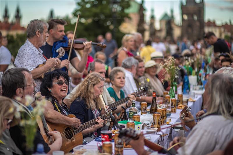 CZECH REPUBLIC GASTRONOMY GIANT DINNER PARTY CHARLES BRIDGE