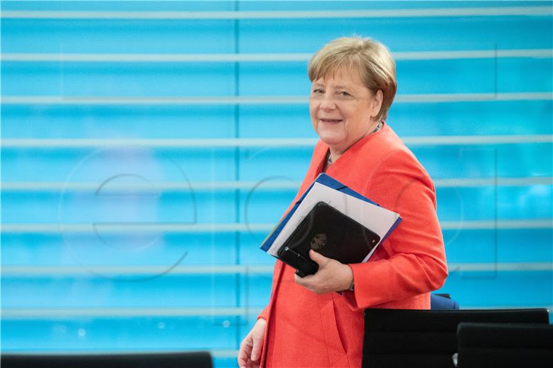 Merkel: postignut "jako ograničen" napredak u pregovorima EU-a i Londona 