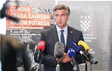 Plenković: Omogućili smo glasovanje u četiri puta više domova za starije 