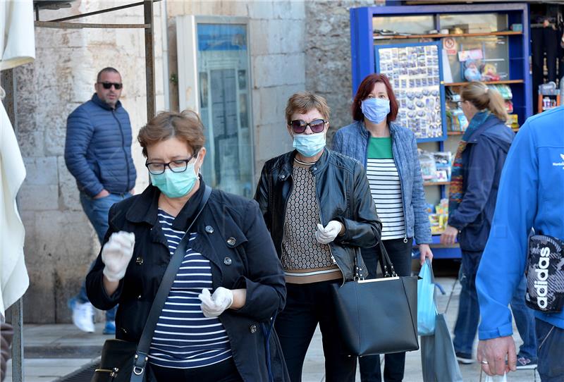 U zadarskoj bolnici od koronavirusa umro stariji muškarac, dvoje zaraženih