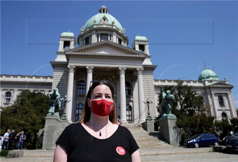 Većina građana Srbije ne vjeruje u službene podatke o epidemiji - istraživanje