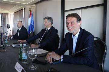 Predsjedništvo i nacionalno vijeće HDZ-a