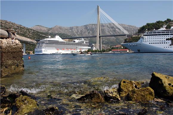 Adriatic sees no foreign cruise ships since March