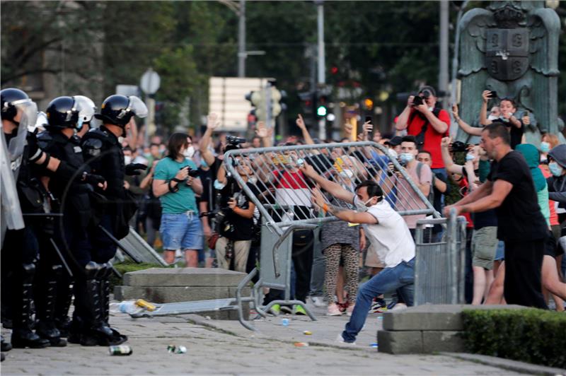 Protest ends in Belgrade, dozens injured, police regain control of city centre