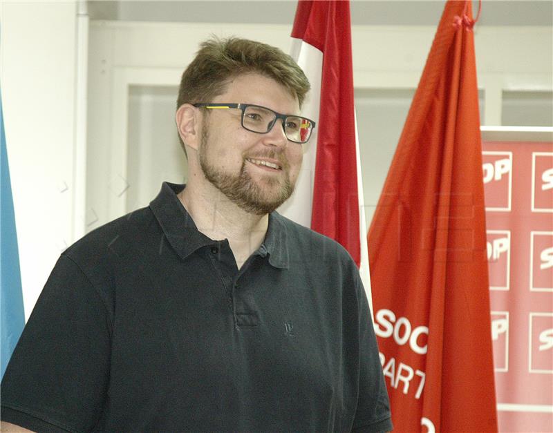 MP Grbin announces candidacy for SDP leader