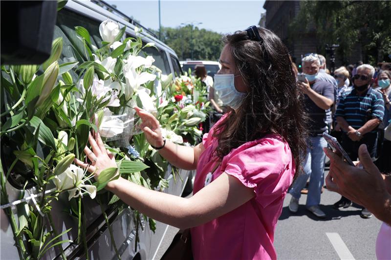 BiH: Ka Srebrenici ispraćeni posmrtni ostaci devet žrtava genocida, pokop u subotu