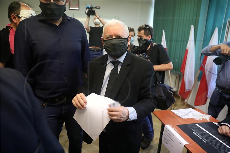 Kaczynski optužio strane medije za upletanje u poljske izbore