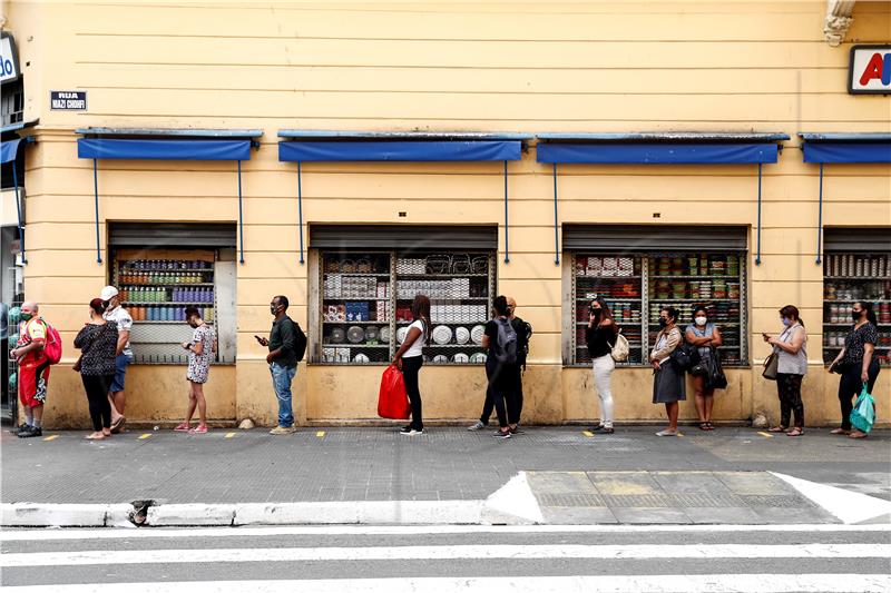 U Brazilu više od tisuću umrlih zbog Covida-19