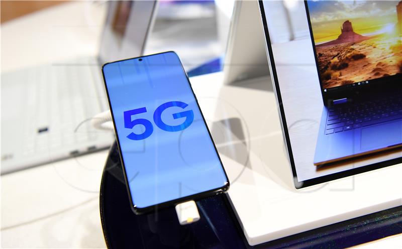 Britanija uklanja opremu Huaweija iz 5G mreže do 2027.