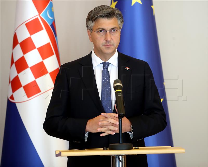 Milanović dao mandat Plenkoviću