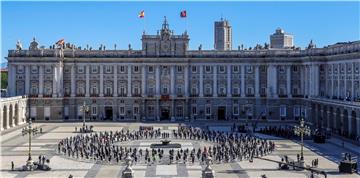 SPAIN PANDEMIC CORONAVIRUS COVID19 TRIBUTE