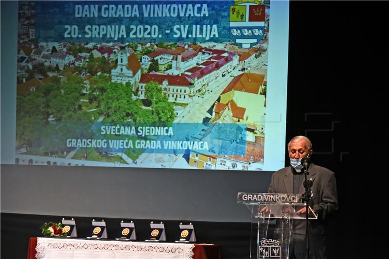 Vinkovci: Svečana sjednica Gradskog vijeća povodom Dana grada