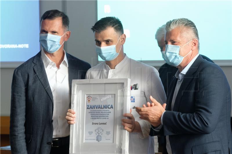 Davor Šuker donirao medicinski uređaj NZ "Dr. Andrija Štampar"