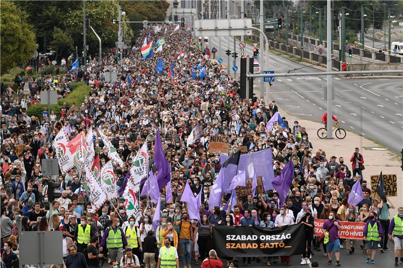 HUNGARY PRESS PROTEST