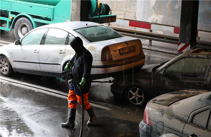 Zatvoreni podvožnjak u Miramarskoj