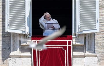 VATICAN POPE ANGELUS