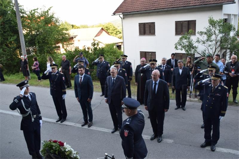 Obilježena 29. godišnjica pogibije hrvatskih redarstvenika u Strugi Banskoj 