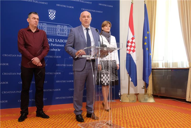 Konferencija za novinare Kluba zastupnika Domovinskog pokreta