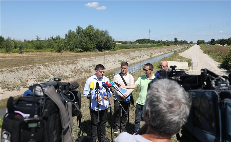 Direktor Vodoopskrbe i odvodnje d.o.o. Marin Galijot dao izjavu za medije