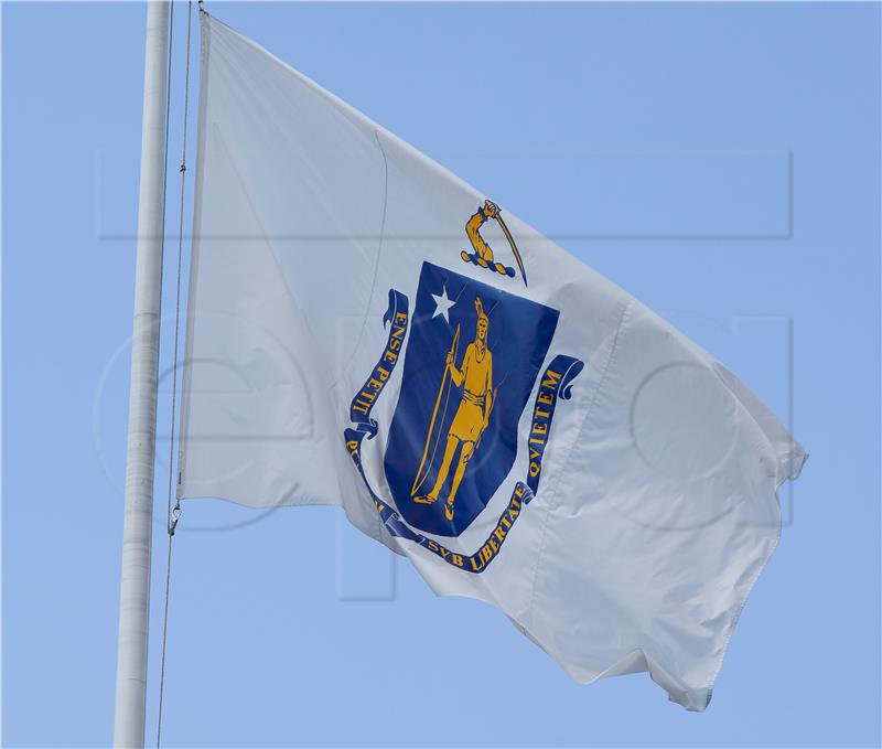 USA MASSACHUSETTS STATE FLAG REVIEW