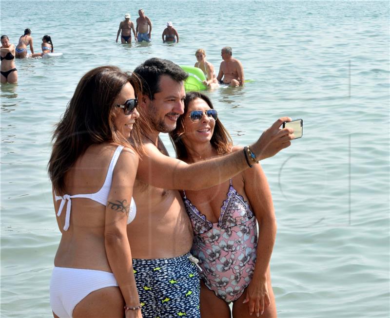 ITALY SALVINI BEACH