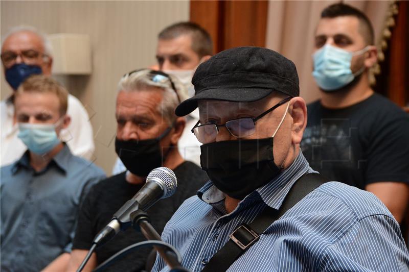 BiH: Književnika Abdulaha Sidrana pokušali "kupiti" stranački pučisti