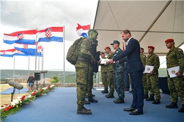 Usponom na Kninsku tvrđavu završena hodnja novih vođa Hrvatske vojske