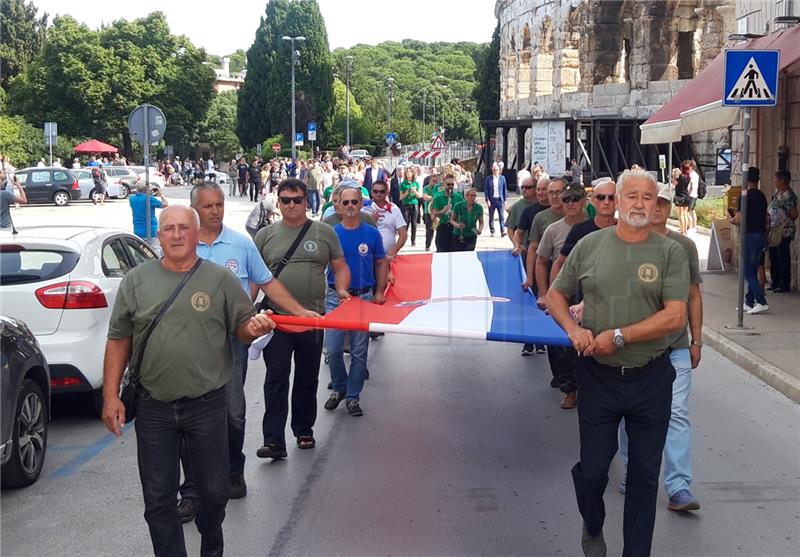 Pula: mimohod branitelja u povodu Dana pobjede i domovinske zahvalnosti