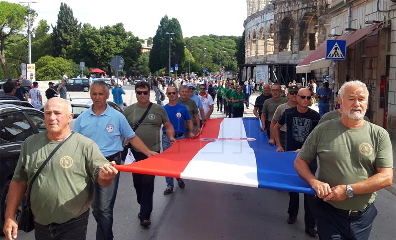 Pula: mimohod branitelja u povodu Dana pobjede i domovinske zahvalnosti