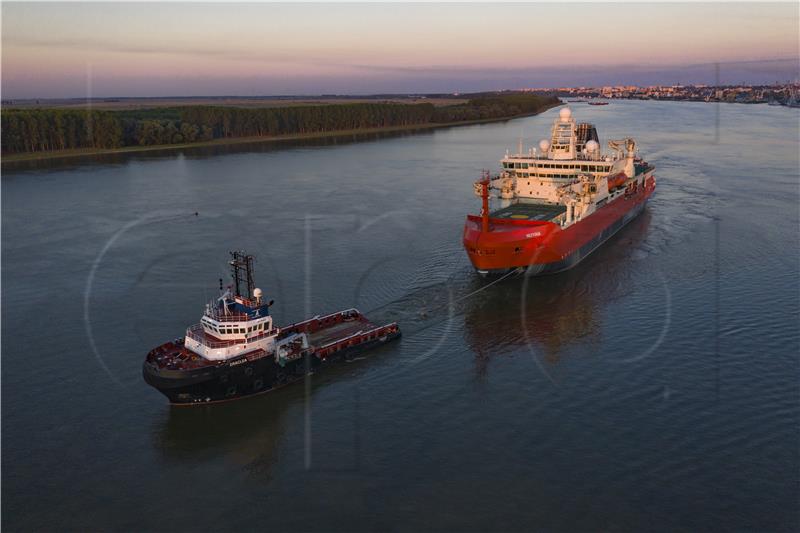 ROMANIA AUSTRALIA ICEBREAKER RSV NUYINA