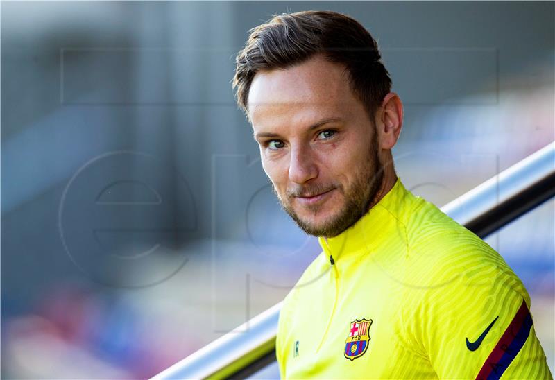 Rakitić: Idemo po Ligu prvaka, a ja želim ostati u Barci 