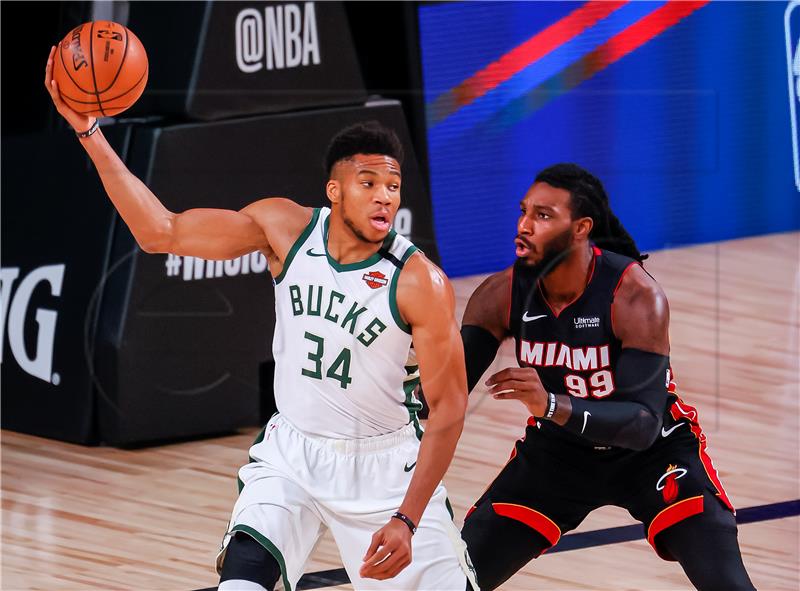 NBA: Giannis kandidat za godišnje nagrade u dvije kategorije