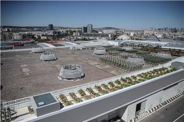 FRANCE PARIS URBAN ROOFTOP GARDEN