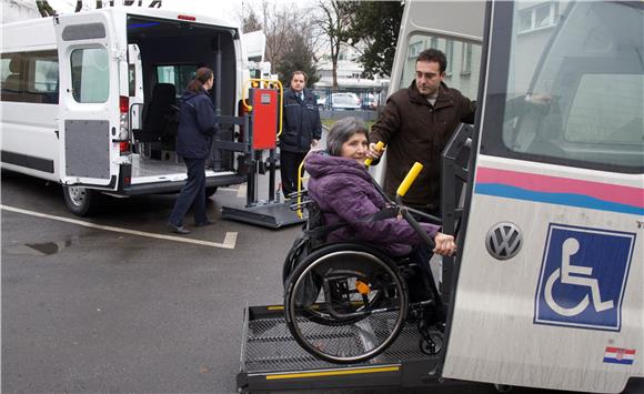 Grad Zagreb: Sustavno ulažemo u prijevoz osoba s invaliditetom