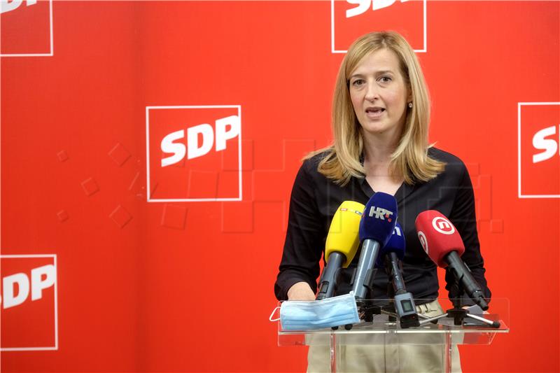 Mirela Ahmetović najavila kandidaturu za predsjednicu SDP-a