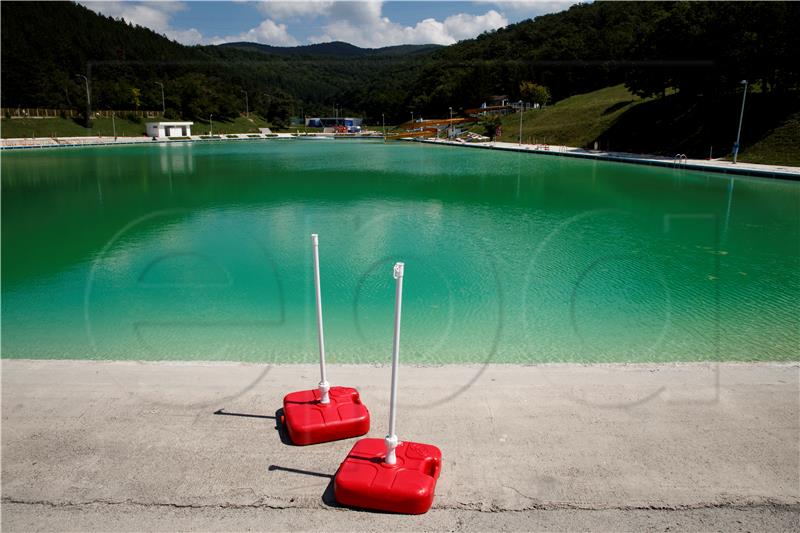 KOSOVO CORONAVIRUS PANDEMIC SWIMMING POOL