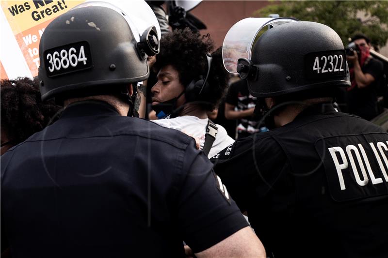 USA PRO TRUMP RALLY PROTEST