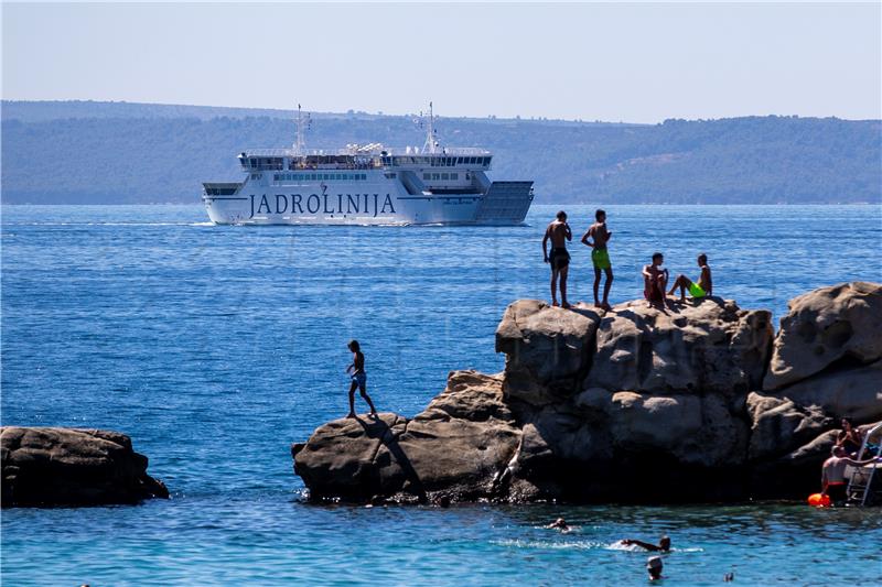 Split: Tijekom prijepodneva uspostavljena dodatna linija za otok Brač